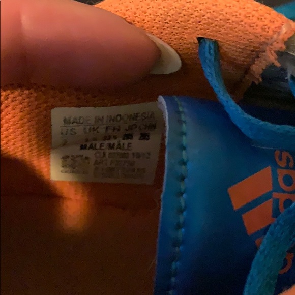 Boys Adidas Soccer Cleats - Picture 3 of 4